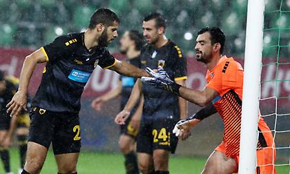 Η επέμβαση του Τσιντώτα που γλίτωσε αυτογκόλ του Ινσούα! (video)