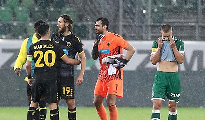 Με πιλότο... Τσιντώτα επιστρέφει η ΑΕΚ από την Ελβετία (pic)