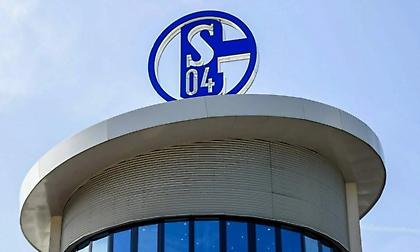 Θετικός στον κορωνοϊό παίκτης της Σάλκε, κανονικά το ματς με Βέρντερ