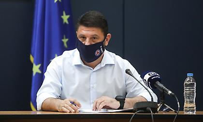 Κορωνοϊός - Χαρδαλιάς: Περιορισμός λειτουργίας καταστημάτων λιανικής πώλησης
