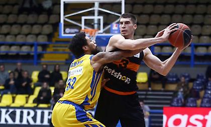 Υπέγραψε στην Προμετέι ο Λίποβι