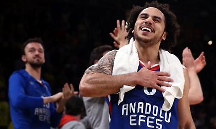 Λάρκιν: «Ελπίζω να επιστρέψω σύντομα στο παρκέ»