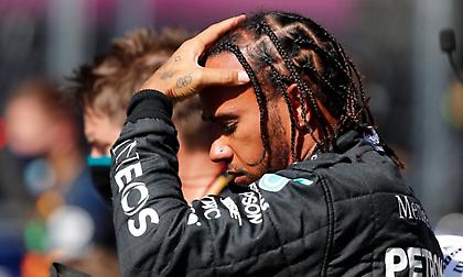 Χάμιλτον: «Οι αγωνοδίκες προσπαθούν να με σταματήσουν»