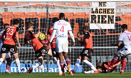 Δεν σηκώνει κεφάλι η Λιόν