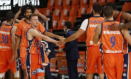 Πέρασε χαλαρά από Μανρέσα η Βαλένθια