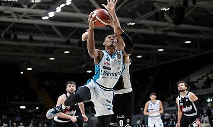 Σαρωτική η Βίρτους, δύσκολα η Βενέτσια