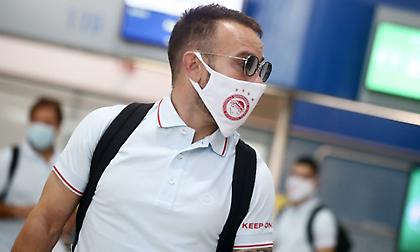 Αναχώρησε για Κύπρο ο Ολυμπιακός (pics)