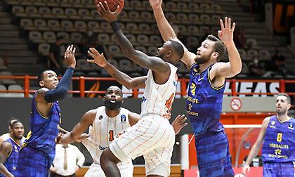 Κατάρρευση και ήττα για τον Προμηθέα στην πρεμιέρα του Eurocup