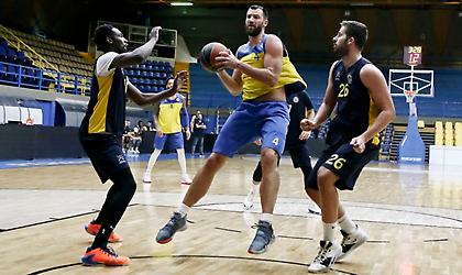 Φιλική νίκη του Λαυρίου επί του Περιστερίου