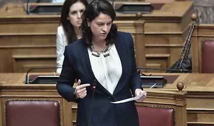 Κεραμέως-ΦΕΚ: Υποχρεωτική η τηλεκπαίδευση