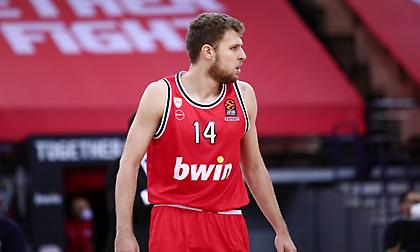 Βεζένκοβ: «Με 9 πόντους στο δεκάλεπτο δεν κερδίζεις»