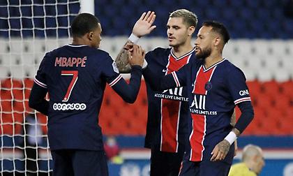 Διεύρυνε το σερί η Παρί με εξάρα