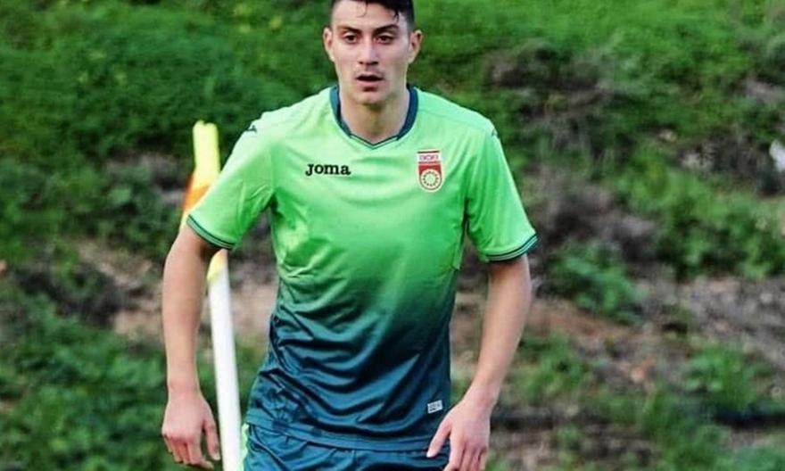 Νεντελτσεάρου, ο ένας από τους δύο αμυντικούς που κοιτά η ΑΕΚ