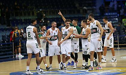 Επέστρεψε στην Αθήνα έπειτα από ταξίδι 16 ωρών ο Παναθηναϊκός