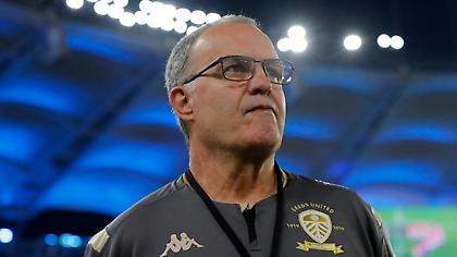 Η Λιντς έφτασε στην Πρέμιερ και... κάνει το παιχνίδι της!