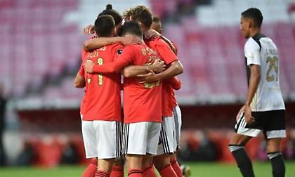 Το έπαιξε ακατάδεκτη, αλλά δέχτηκε το «δώρο» της Πόρτο η Μπενφίκα