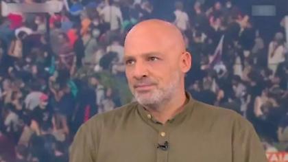 Νίκος Μουτσινάς: «Καταδικάστηκε η Χρυσή Αυγή δόξα τω Θεώ»