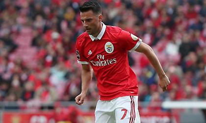 Εκτός ευρωπαϊκής λίστας στην Μπενφίκα ο Σάμαρης