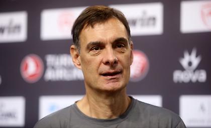 Μπαρτζώκας: «Θα παίξουμε καλύτερα, προτιμούσα γεμάτο το ΟΑΚΑ»