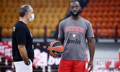 Τζένκινς: «Έτοιμος να αντιμετωπίσω τον Νέντοβιτς»