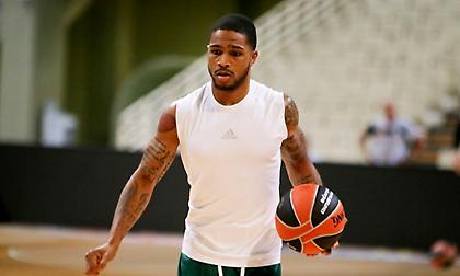 Σάικς: «Ευλογία που υπέγραψα στον Παναθηναϊκό»