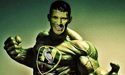 Ανακοίνωσε τον «Greek Hulk» Καρέλη η Ντεν Χάαγκ!