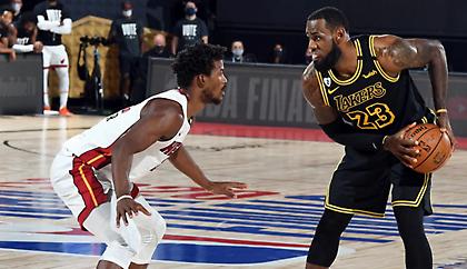 Η φλόγα των Χιτ καίει ακόμη!