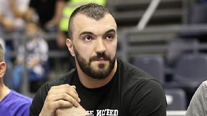 Παλεύει να κρατηθεί στη ζωή ο Νίκολα Πέκοβιτς!