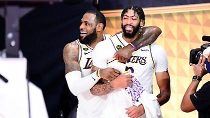 Ντέιβις: «Αφιερωμένο στον Κόμπι»