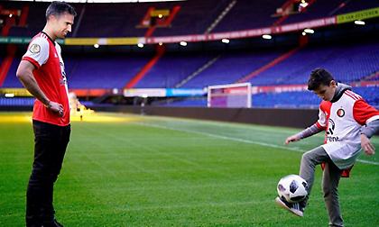 Ο 13χρονος γιος του Φαν Πέρσι έβαλε γκολάρα αλά… Φαν Πέρσι! (video)