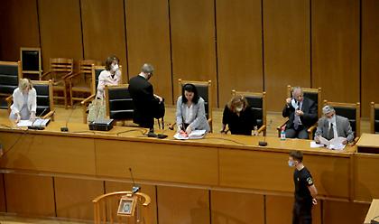 Αυστηρή και δίκαιη η απόφαση για Χρυσή Αυγή - Τι σηματοδοτεί