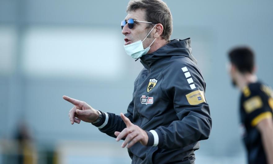 Τσακίρης: «Οι σκέψεις του Καρέρα για να καλύψει τα κενά των τραυματισμών»