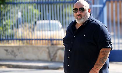 Τέσσερις μήνες απαγόρευσης εισόδου σε Καραπαπά – Απαλλαγή για την κατηγορία των απειλών