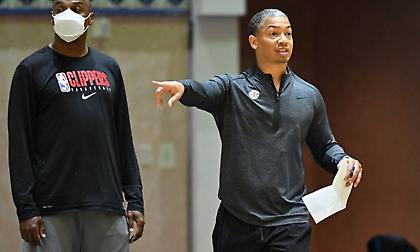 Αναλαμβάνει τους Κλίπερς ο Λου!