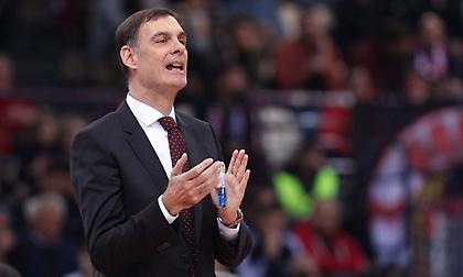 Μπαρτζώκας: Κέρδισε την Αρμάνι, «κέρδισε» και τους παίκτες του