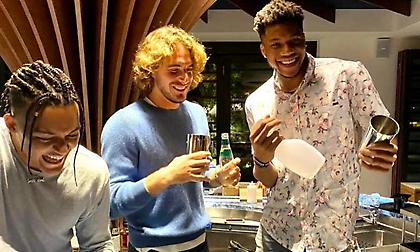 Αντετοκούνμπο, Τσιτσιπάς και Καραλής διασκεδάζουν παρέα!