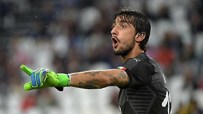 Περίν: «Ο ιός υπάρχει, αλλά φτιάχτηκε σε εργαστήριο»