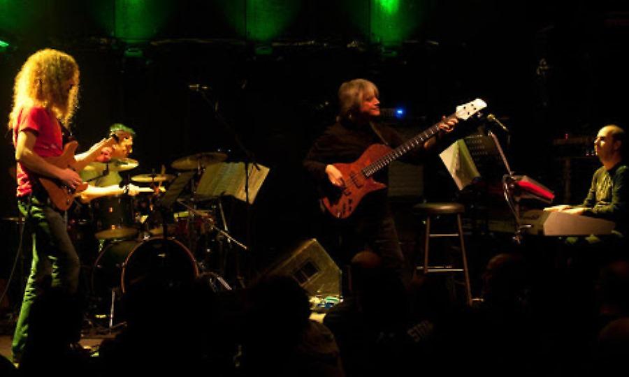 Οι νέες ημερομηνίες των συναυλιών των Guthrie Govan και Yiorgos Fakanas Group