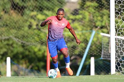 Μπήκε με την μπάλα στα δίχτυα ο Μαμούτε (video)