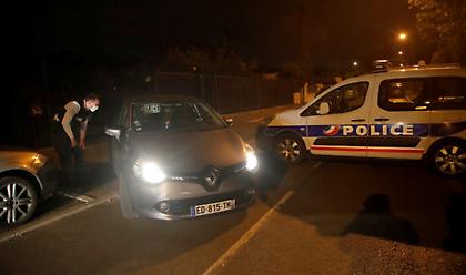 Παρίσι: Στο σημείο της φονικής επίθεσης ο Μακρόν