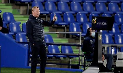 Παράπονα Κούμαν για τη διαιτησία της Μπαρτσελόνα