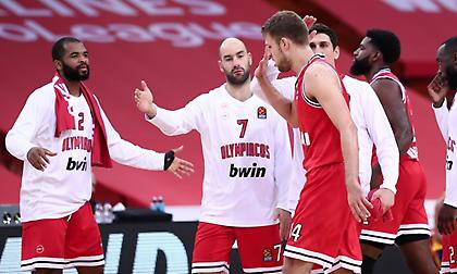 Ζέρβας: «Ανεβαίνει βήμα-βήμα ο Ολυμπιακός»