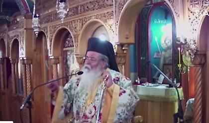 Κορωνοϊός: Προκαλεί ο Μητροπολίτης Κοζάνης: Ελάτε να κοινωνήσετε με την ίδια λαβίδα
