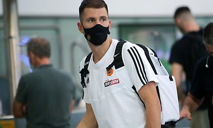 Νέντοβιτς: «Δώστε μας μια πτήση τσάρτερ γιατί εμείς ήμασταν εκεί»