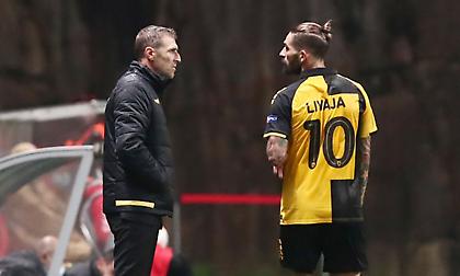 Αιχμάλωτη των δύο σταρ της και ενός προπονητή που δεν δείχνει να προσφέρει πλέον η ΑΕΚ