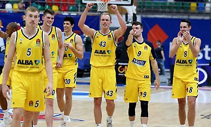 Αναβλήθηκε το Αρμάνι-Άλμπα