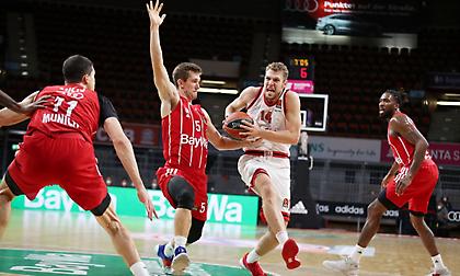 Βεζένκοβ: «Δεν παίξαμε με πάθος και ενέργεια»