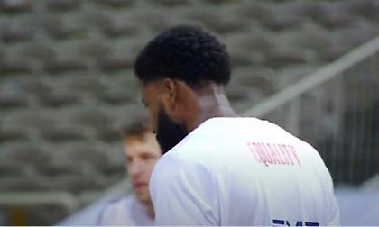 Ευρωλίγκα: Το ξεχωριστό αφιέρωμα με τα μηνύματα στις φανέλες των παικτών (Video)