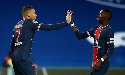 Περίπατο με τεσσάρα η Παρί