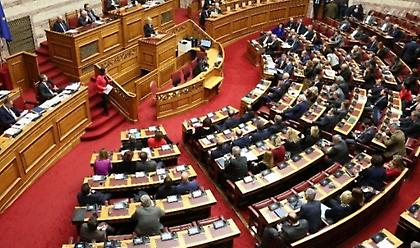 Βουλή: Το βράδυ η ψηφοφορία για την πρόταση δυσπιστίας κατά του Σταϊκούρα